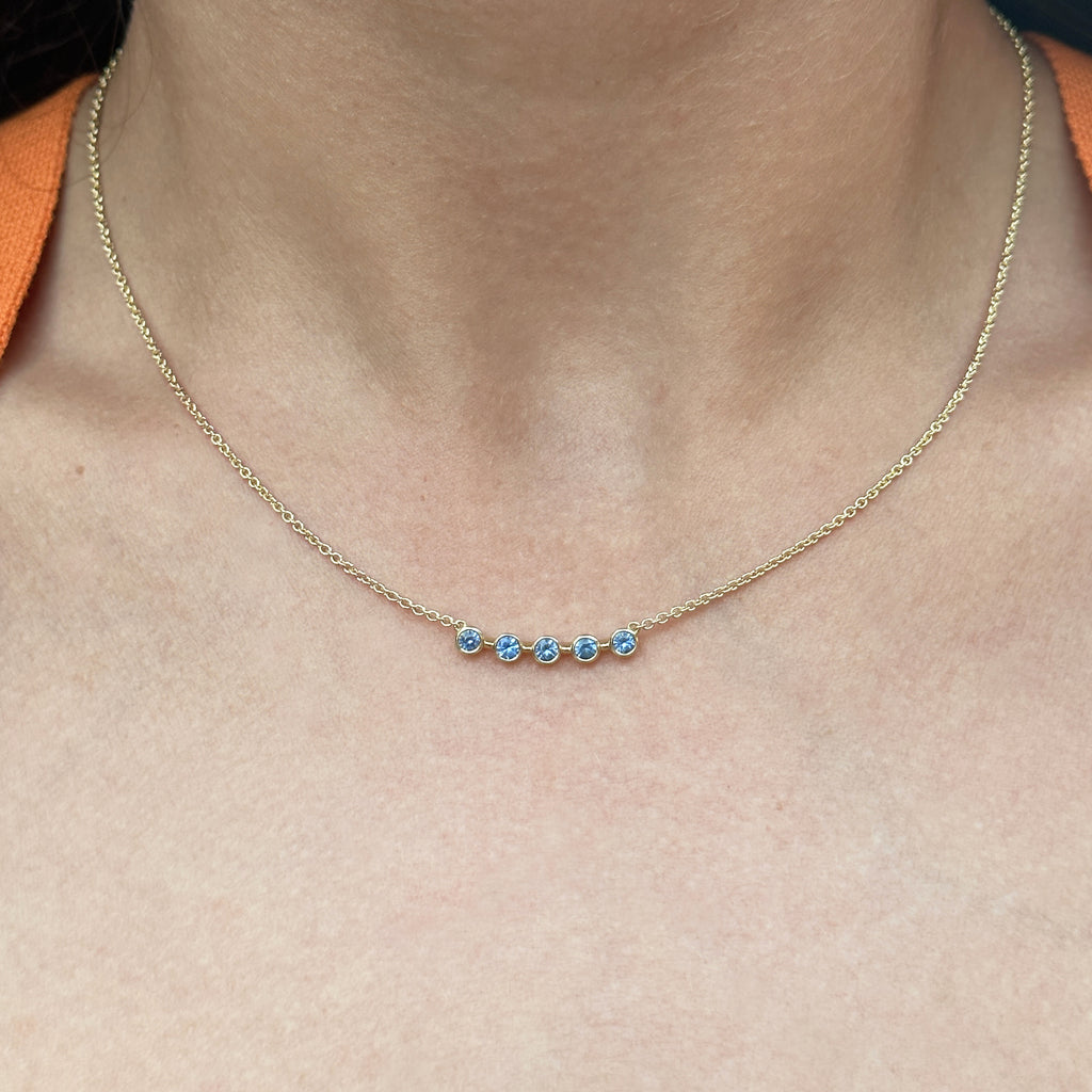 The 5 Rounds Sapphire Necklace - 18K / Platinum