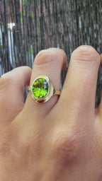 2.5ct Oval Peridot Signet Ring - Natural Stone - August Birthstone