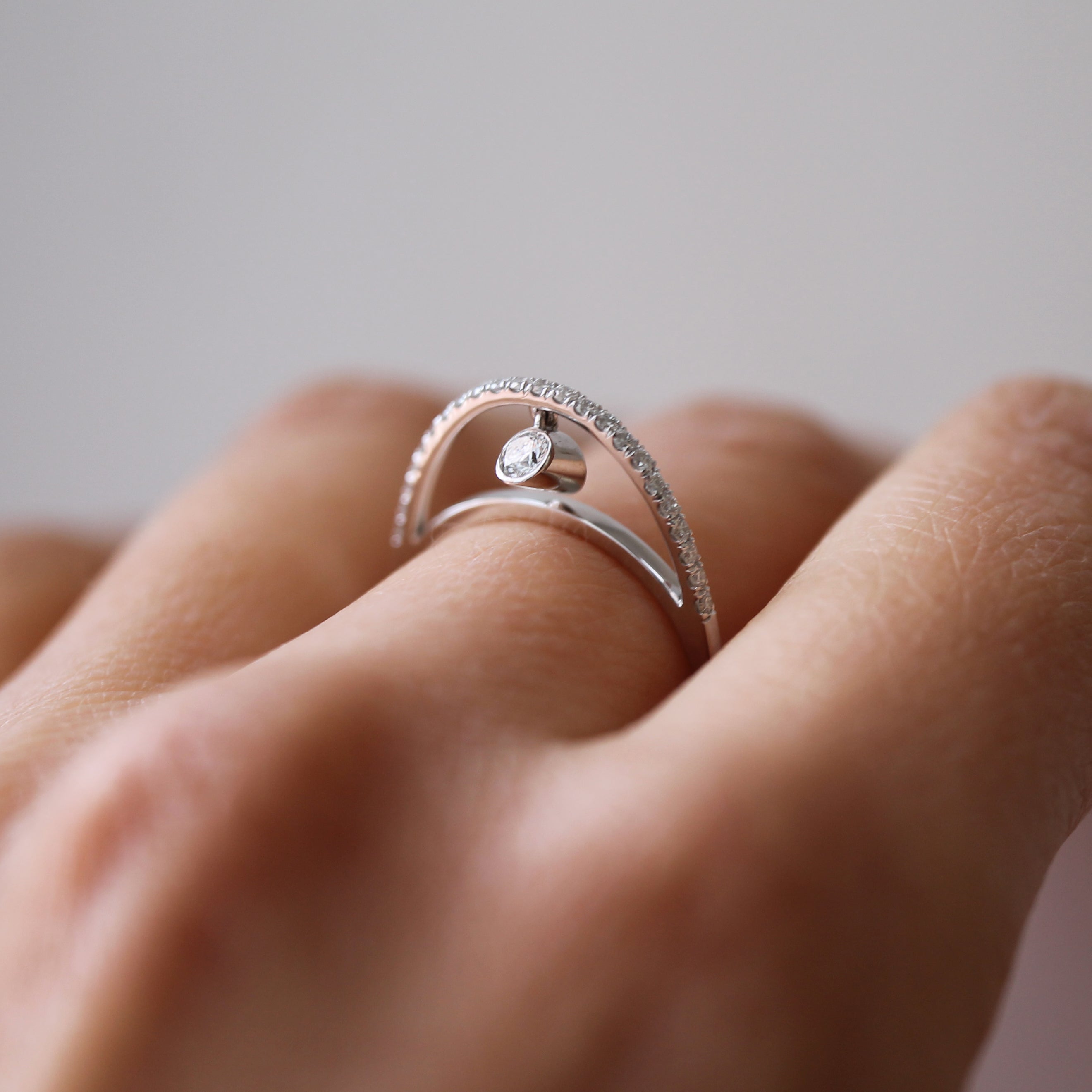 Dangling Gemstones Ring